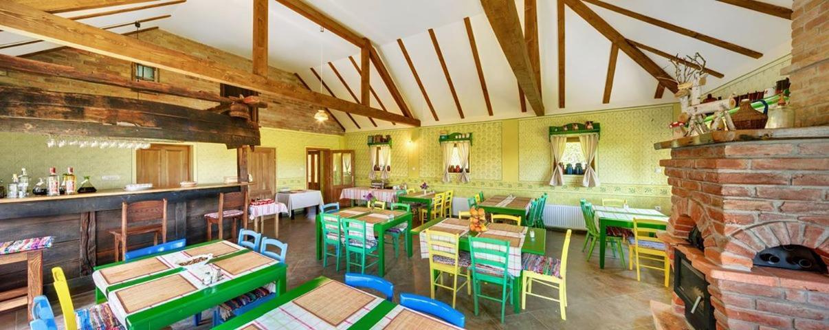 Sobe Kod Baje - Baranjska Kuca Bed and Breakfast Karanac Exteriör bild