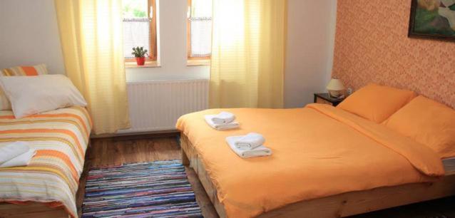 Sobe Kod Baje - Baranjska Kuca Bed and Breakfast Karanac Exteriör bild