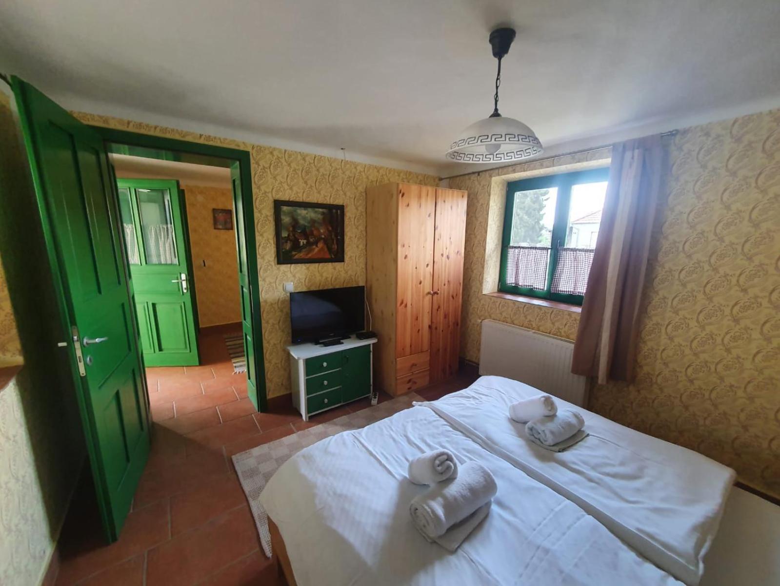 Sobe Kod Baje - Baranjska Kuca Bed and Breakfast Karanac Exteriör bild