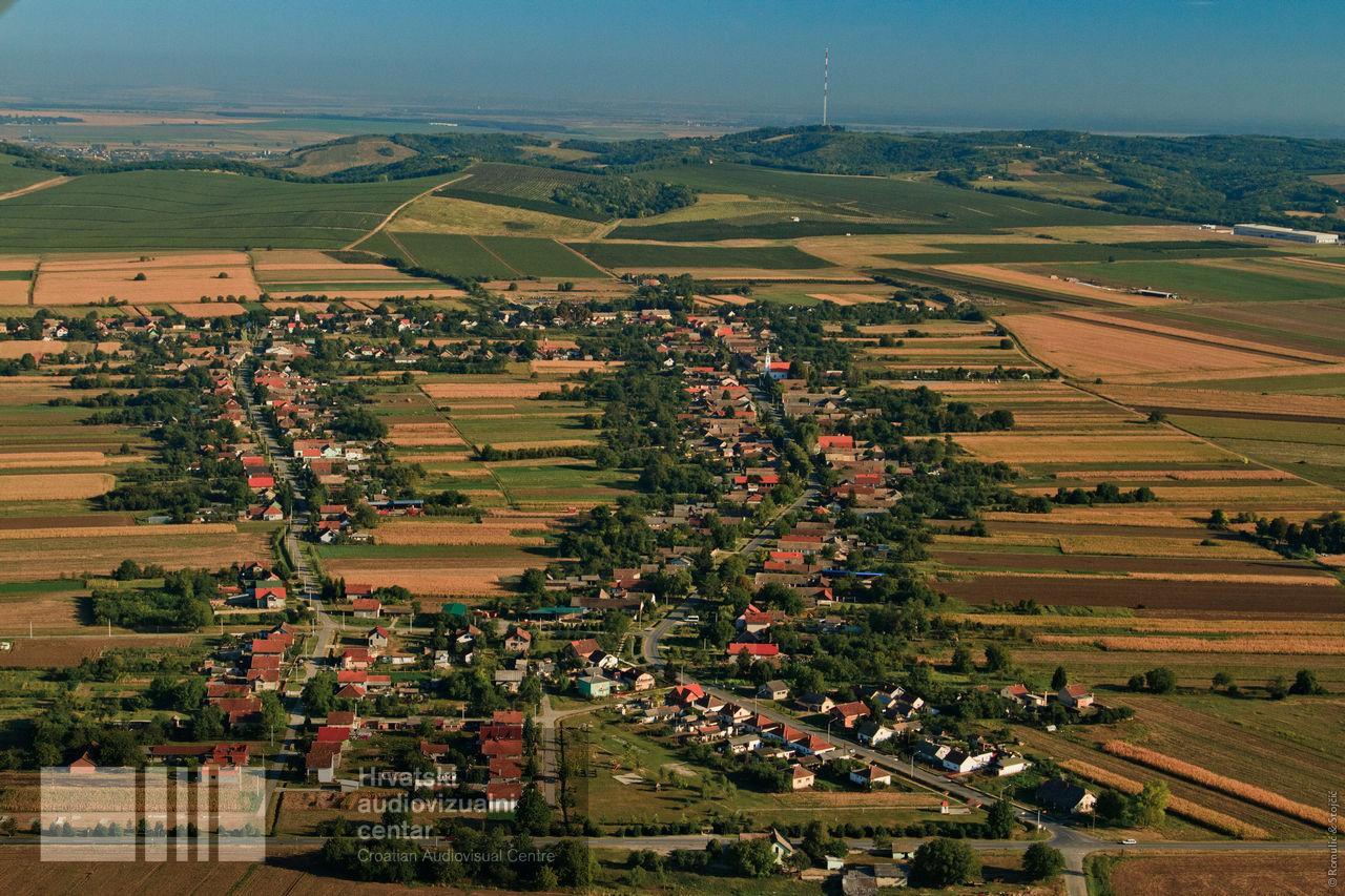 Sobe Kod Baje - Baranjska Kuca Bed and Breakfast Karanac Exteriör bild